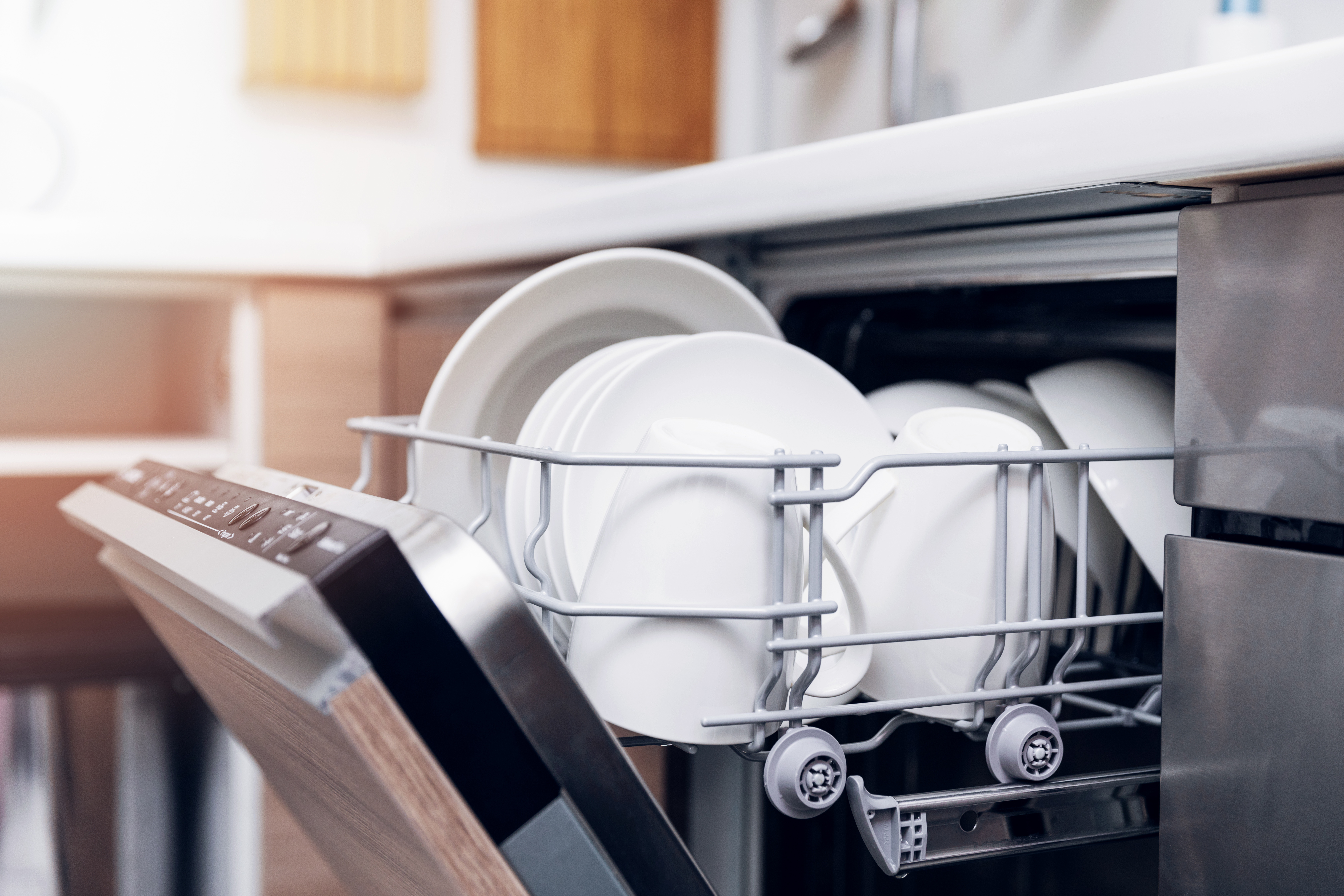 dishwasher with clean dishes